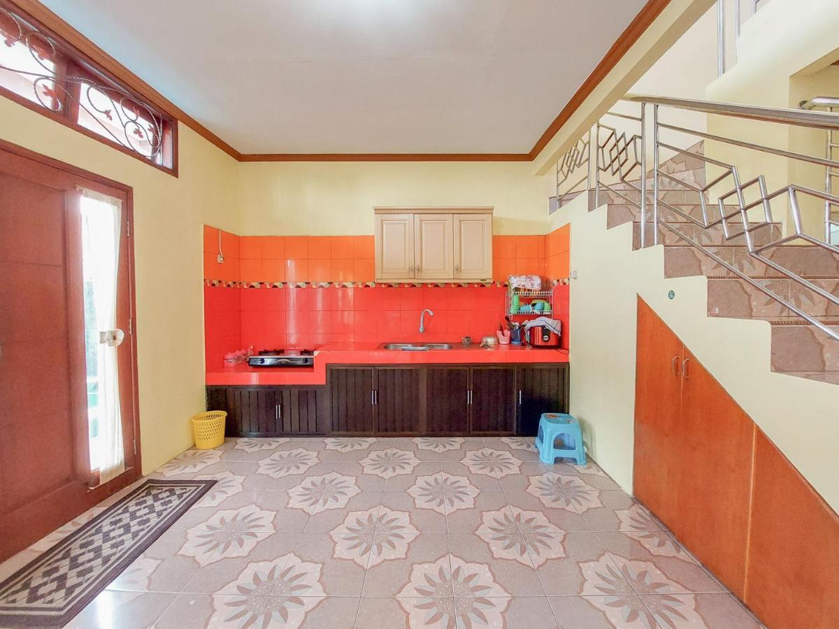 Villa Samsu By Puncak Holiday Cianjur Eksteriør billede
