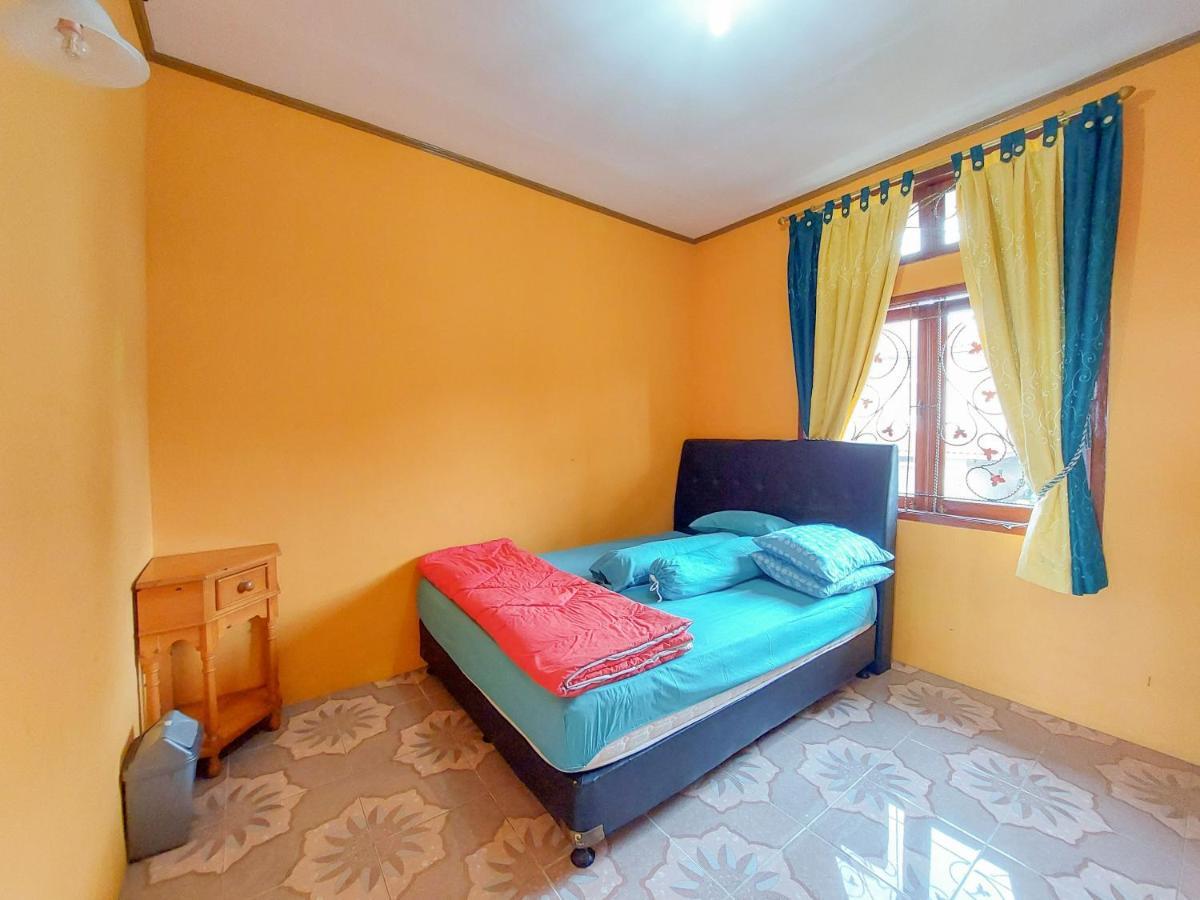 Villa Samsu By Puncak Holiday Cianjur Eksteriør billede